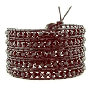 Victoria Emerson • Wrap Bracket • Midnight Mist